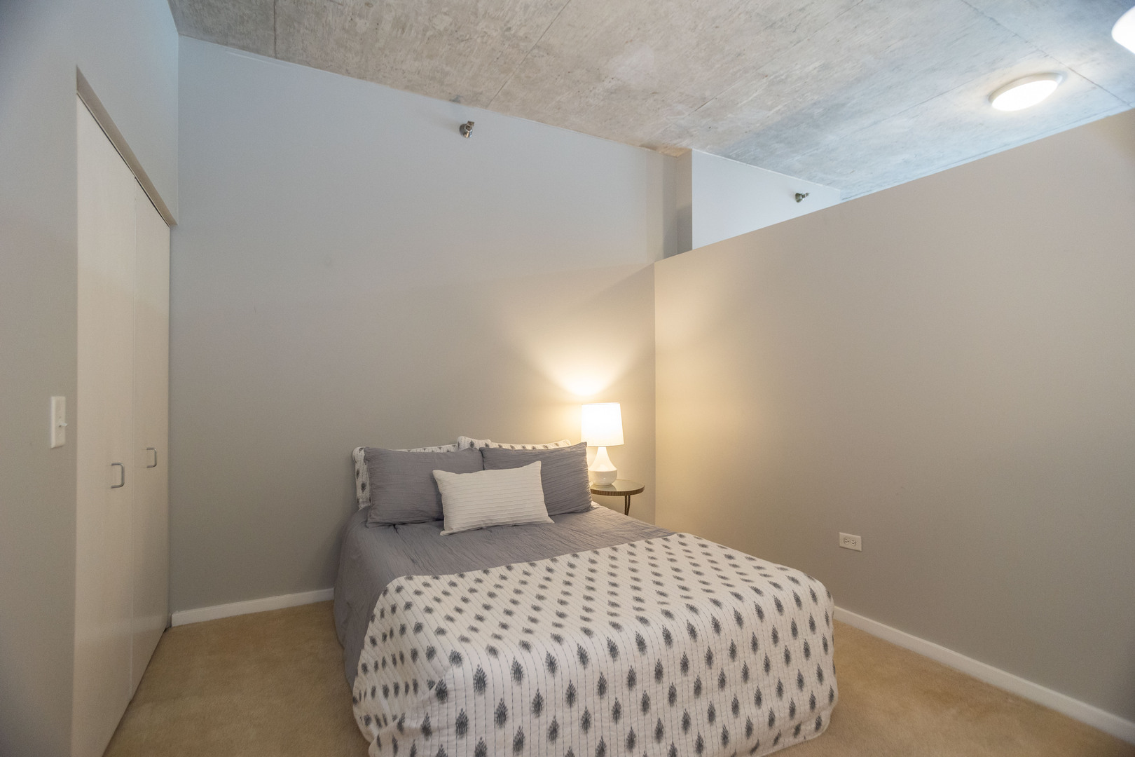 1620 S Michigan Avenue Unit: Floor-10