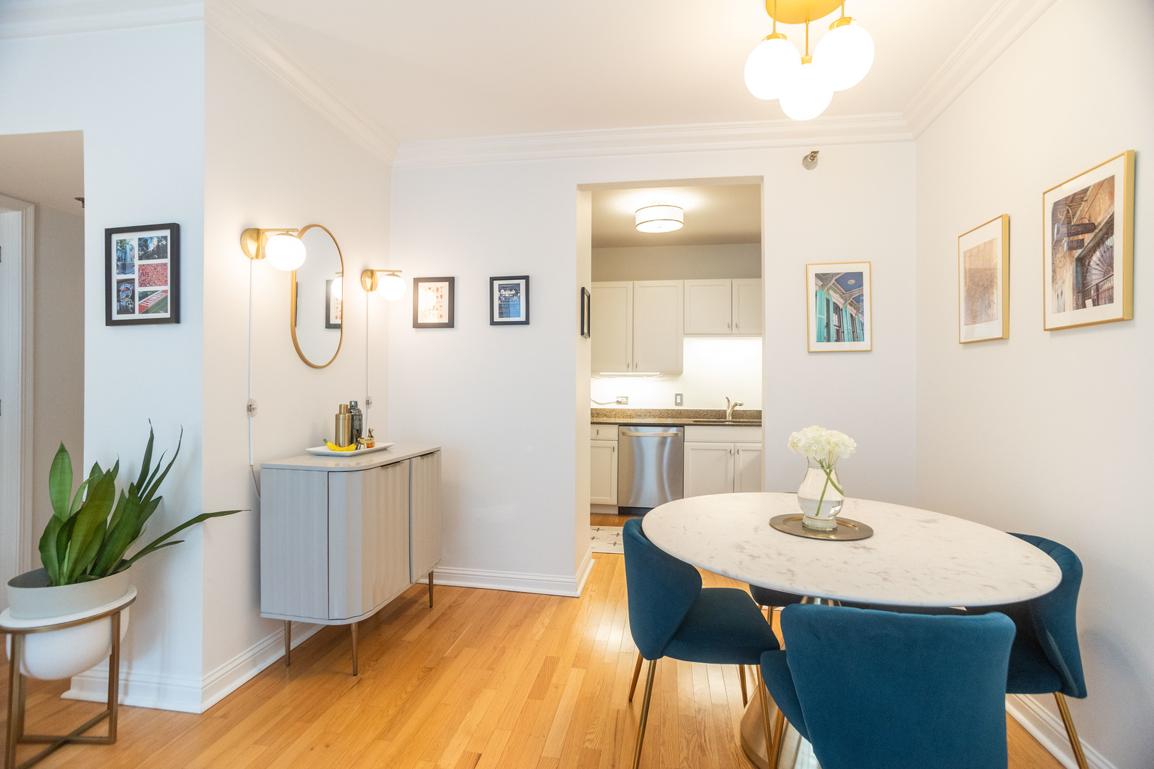 25 E SUPERIOR Street Unit: 705