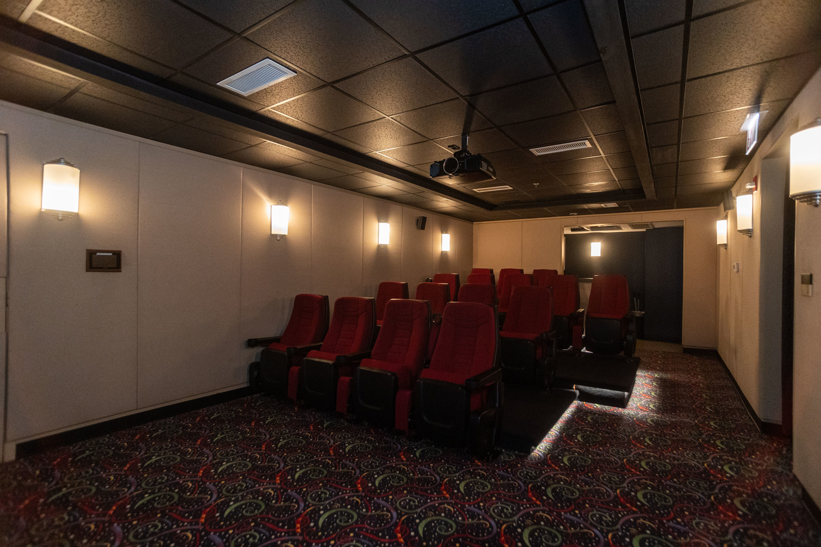 25 E SUPERIOR Street Unit: 705