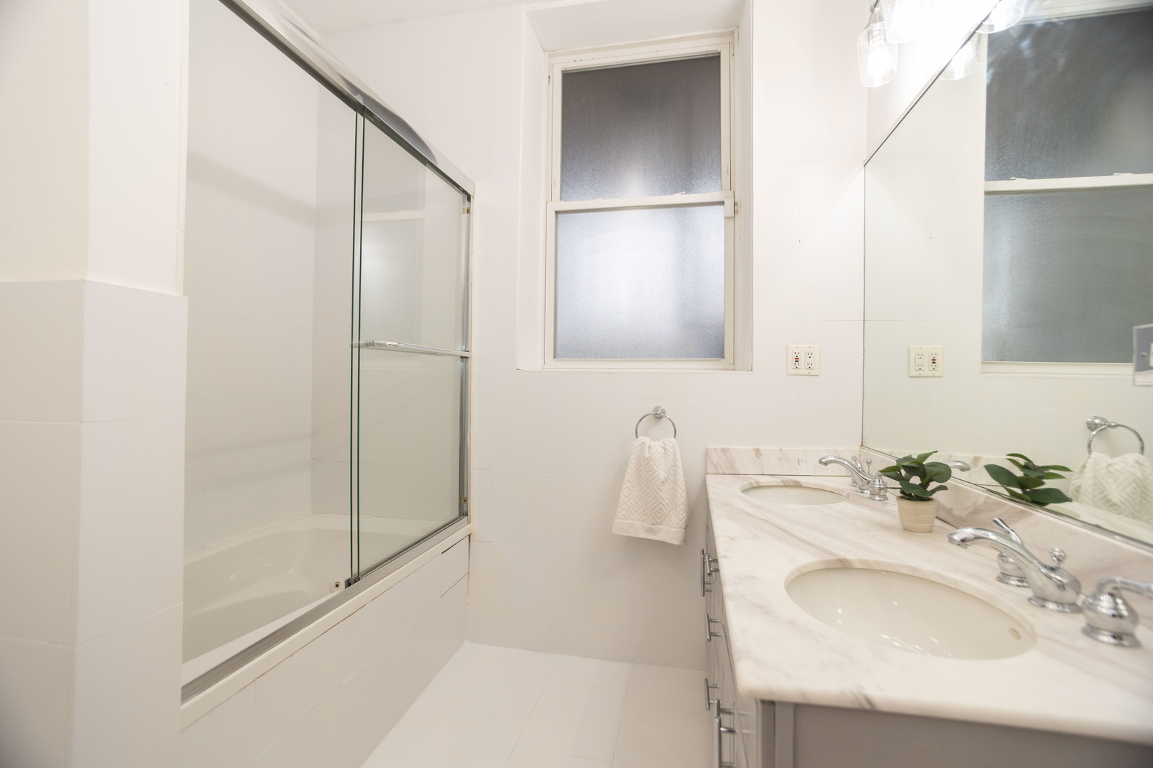 1727 N Clybourn Avenue Unit: 2