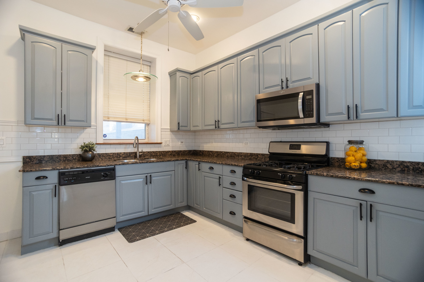 1727 N Clybourn Avenue Unit: 2