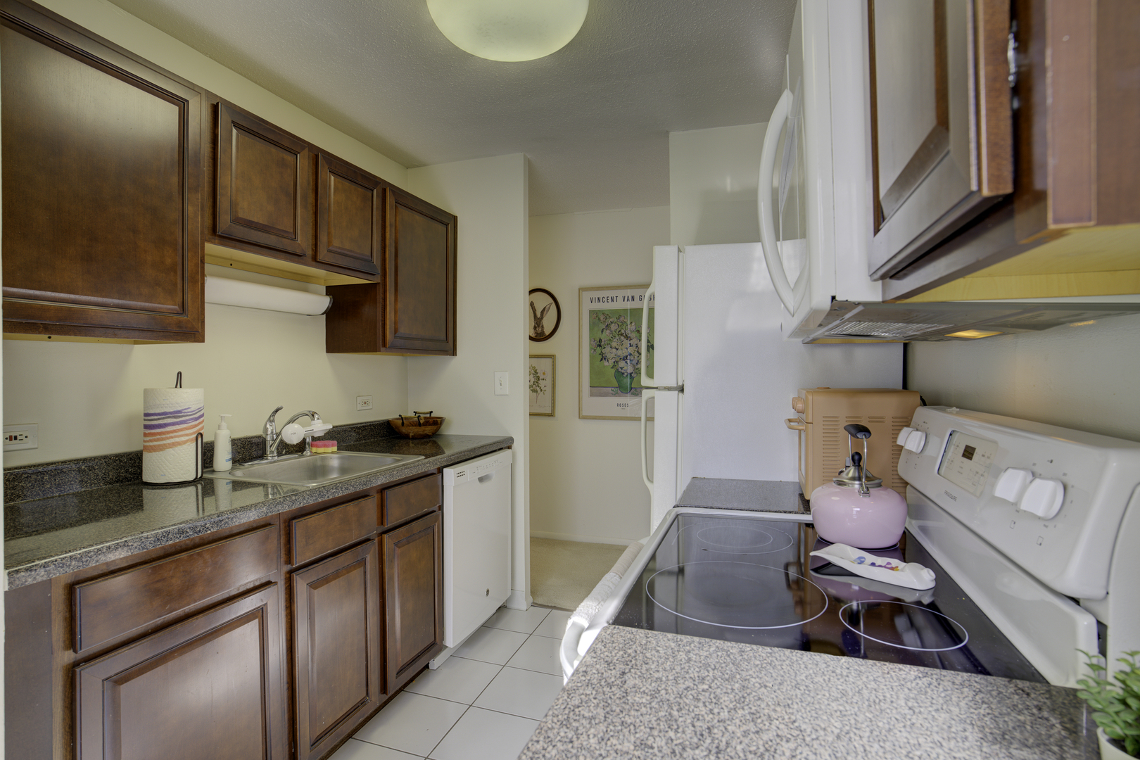 65 E Scott Street Unit: 11N