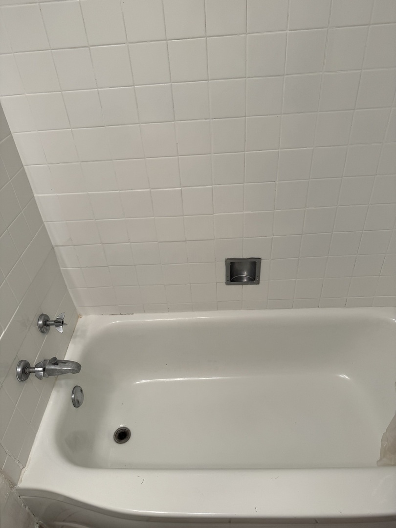 5906 N Sheridan Road Unit: 4F