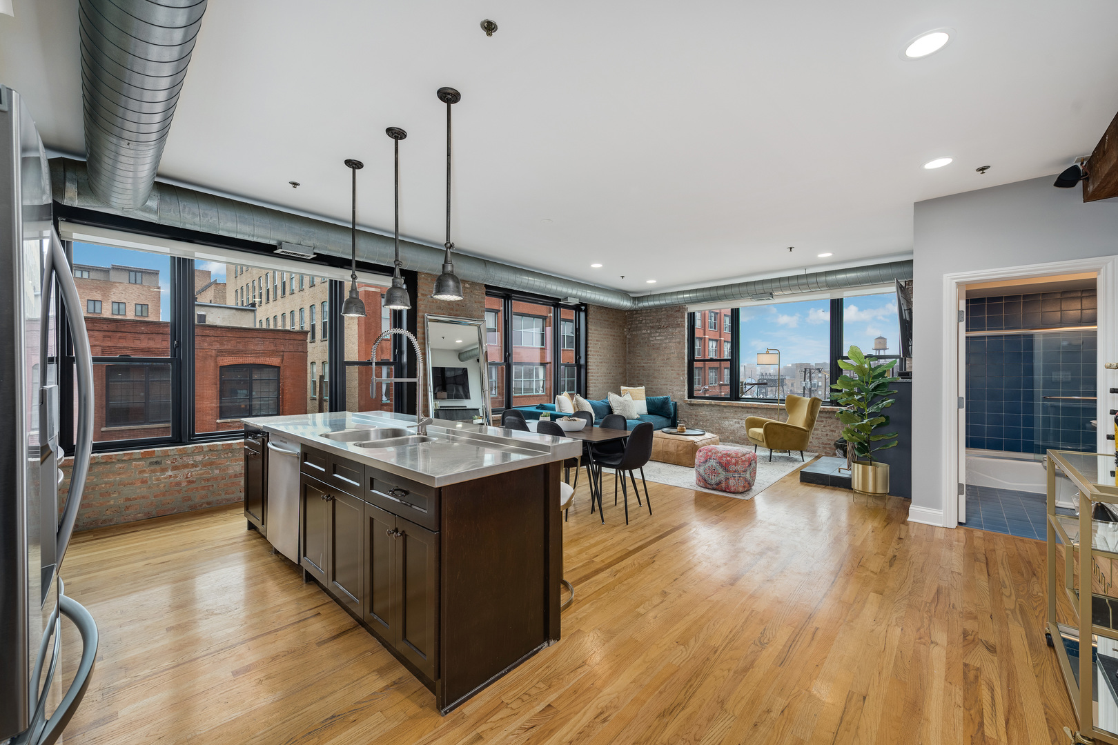 1118 W Fulton Market Street Unit: 403