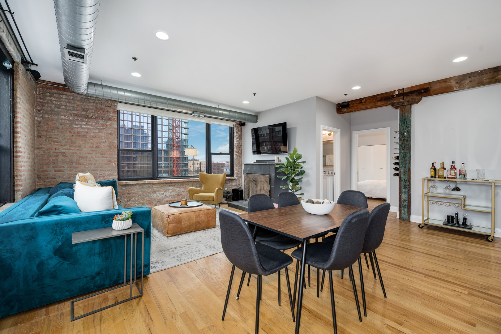 1118 W Fulton Market Street Unit: 403