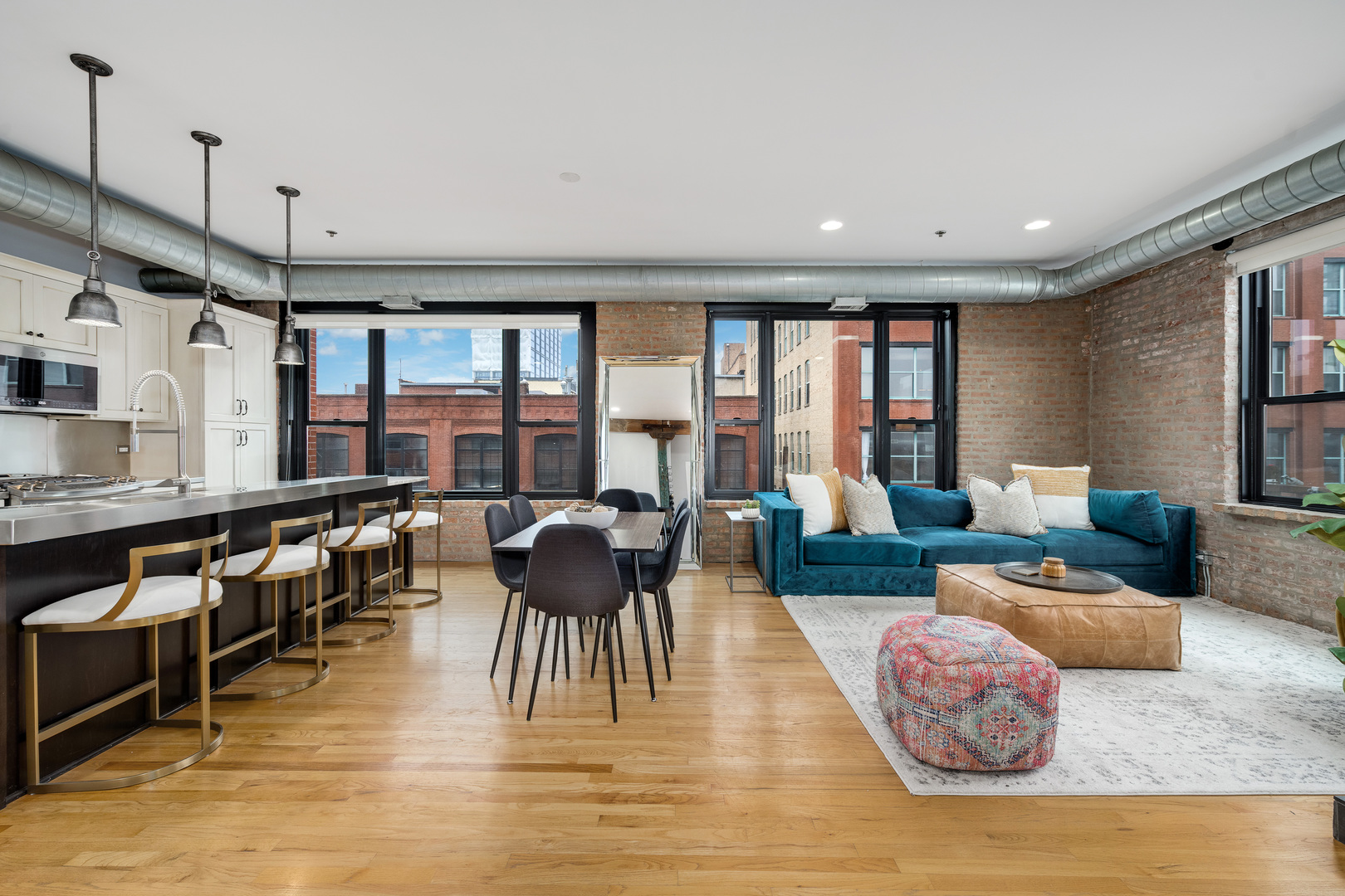 1118 W Fulton Market Street Unit: 403
