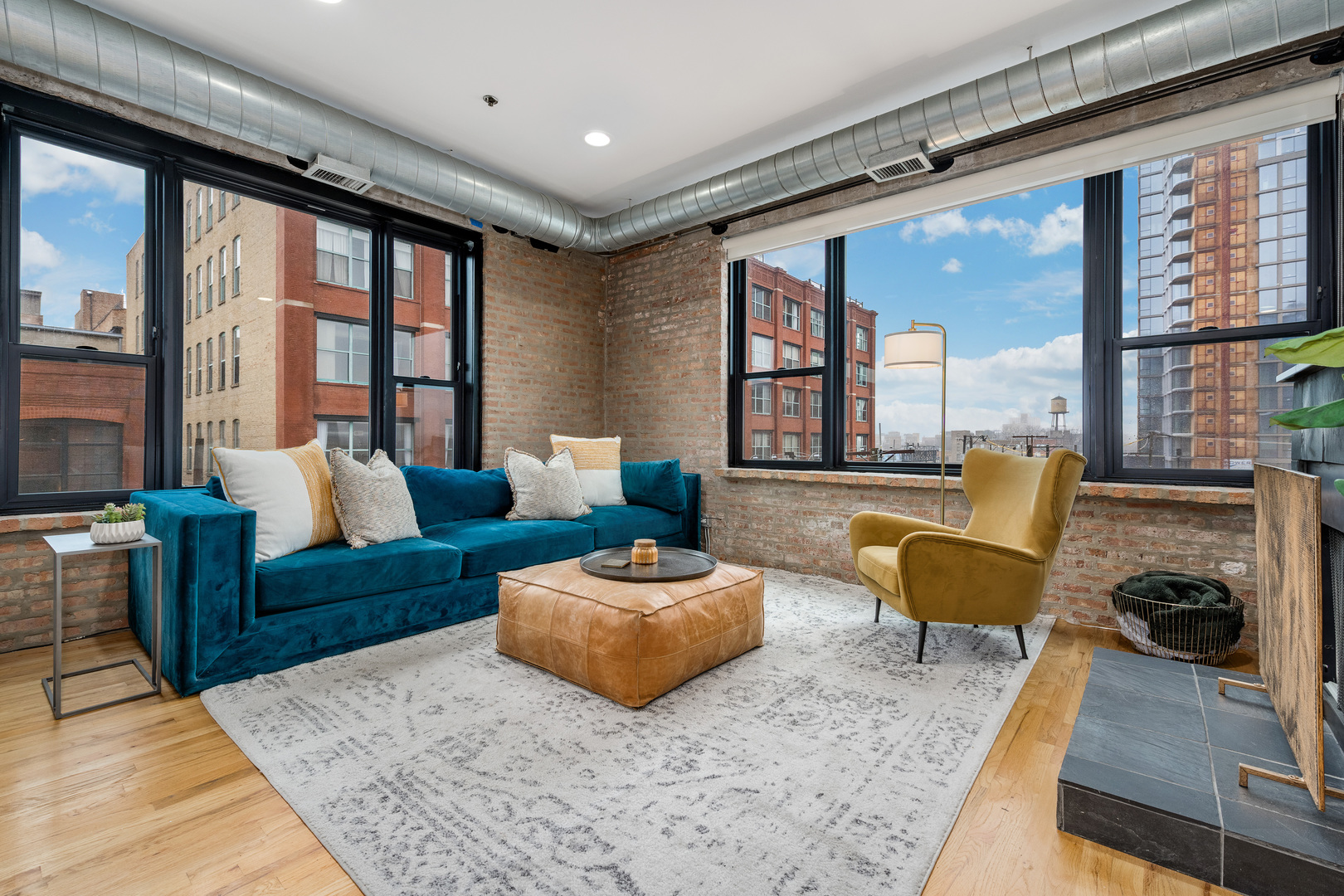 1118 W Fulton Market Street Unit: 403