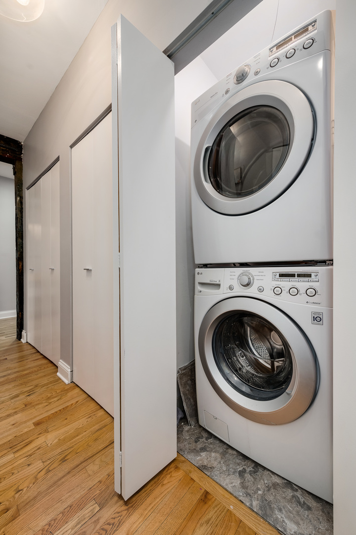 1118 W Fulton Market Street Unit: 403