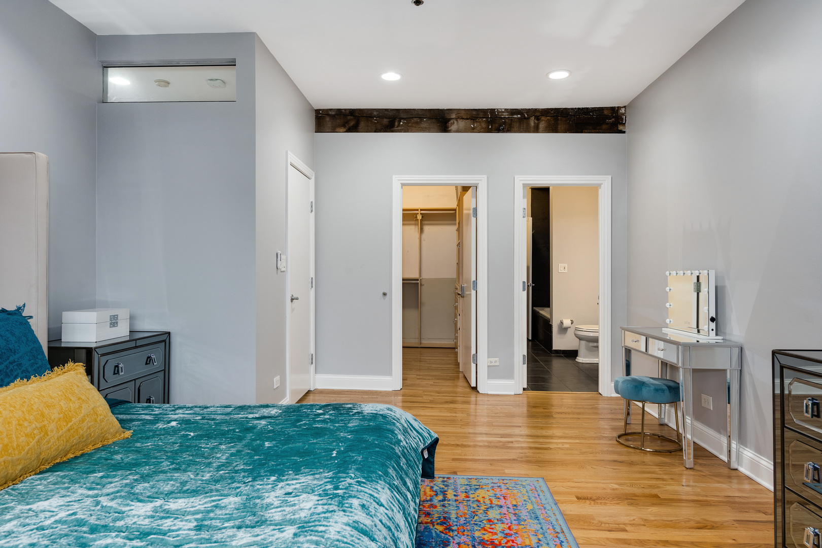 1118 W Fulton Market Street Unit: 403