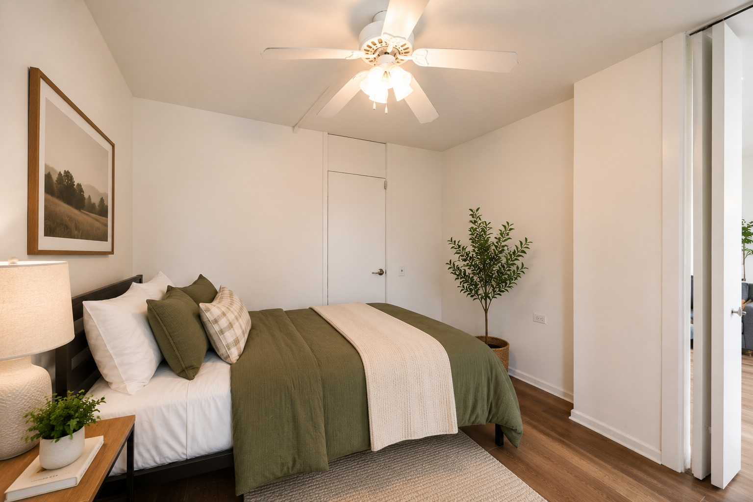 55 W Chestnut Street Unit: 2106