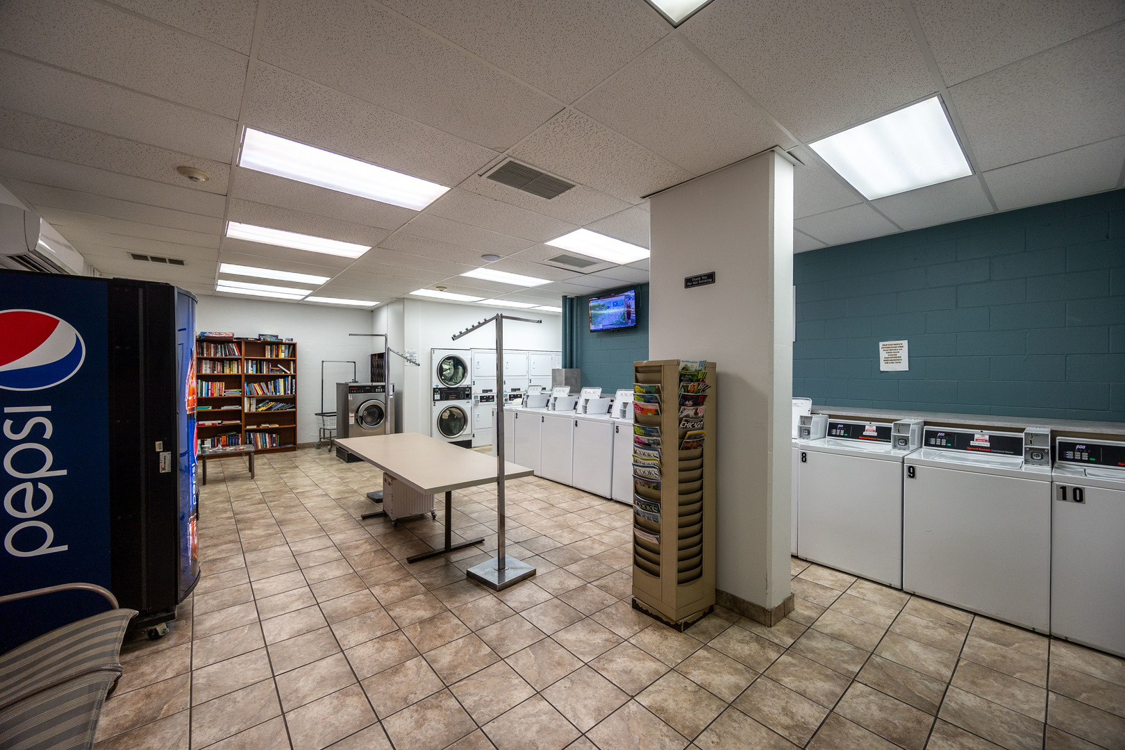 55 W Chestnut Street Unit: 2106