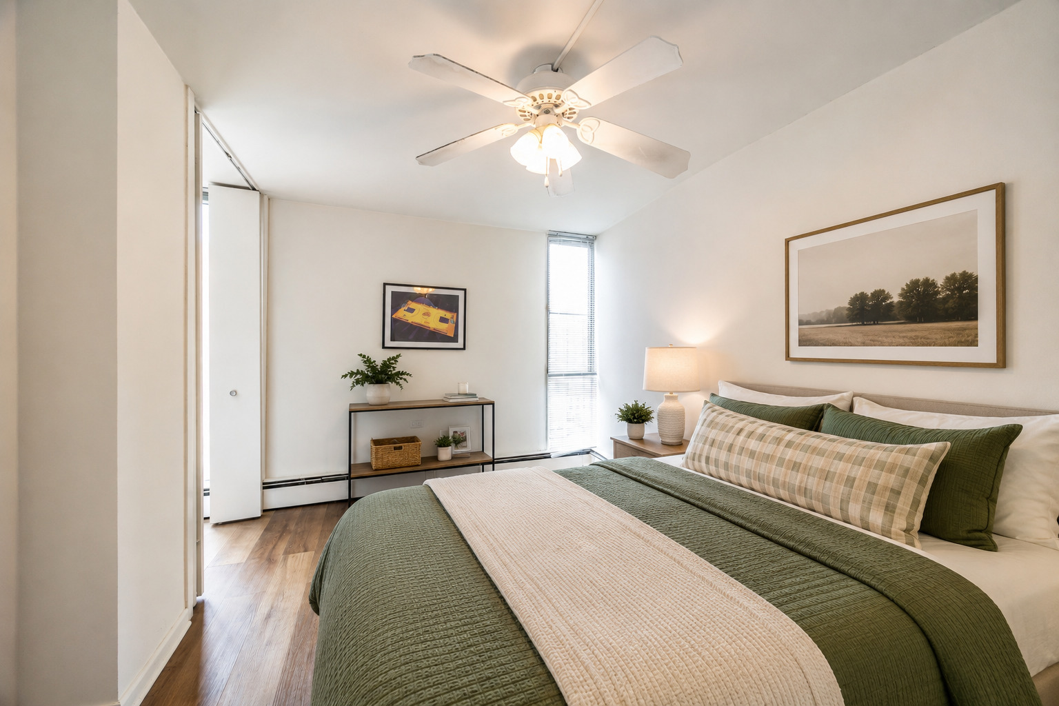 55 W Chestnut Street Unit: 2106
