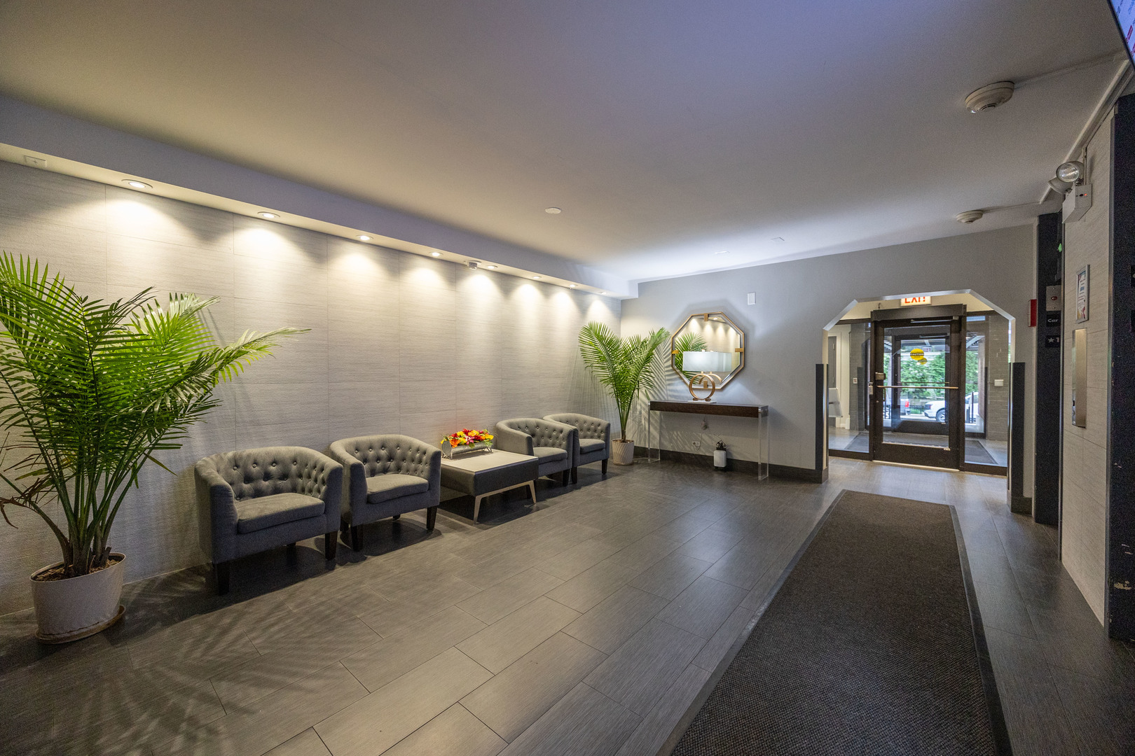 55 W Chestnut Street Unit: 2106
