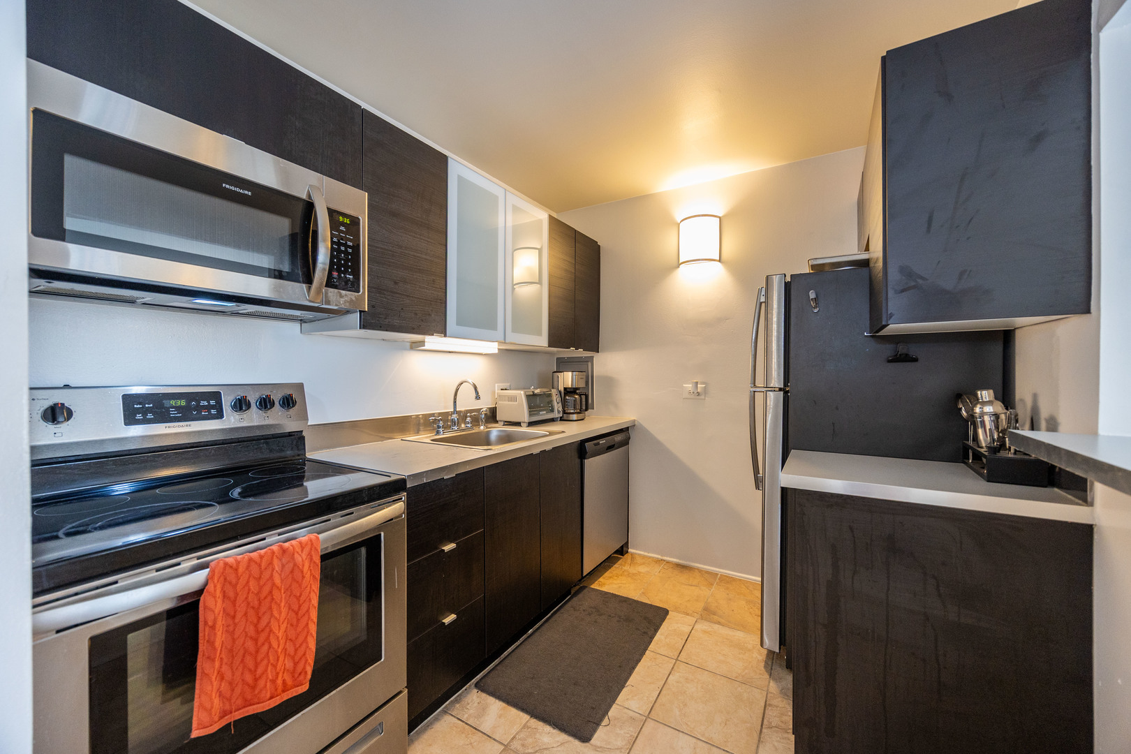 55 W Chestnut Street Unit: 2106