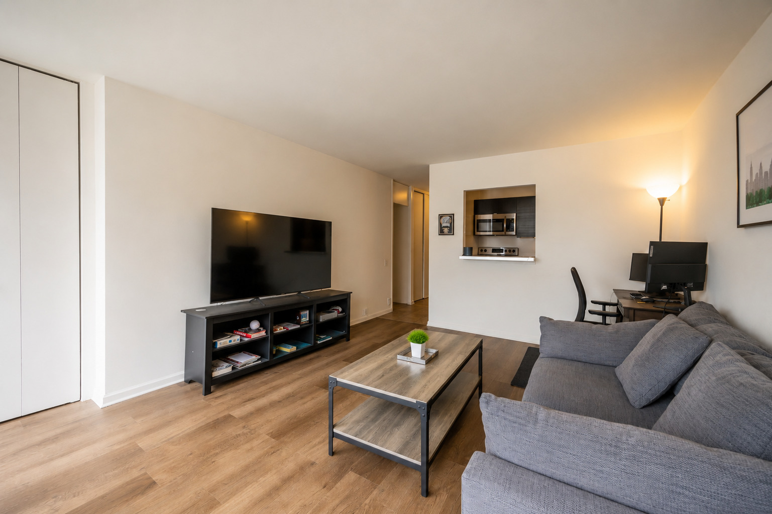 55 W Chestnut Street Unit: 2106