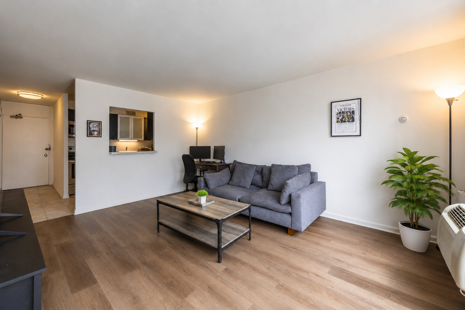 55 W Chestnut Street Unit: 2106
