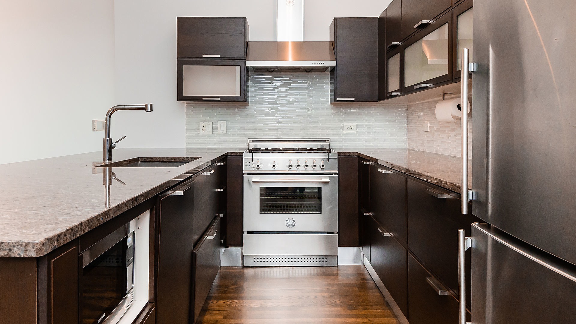 6 N Michigan Avenue Unit: 904
