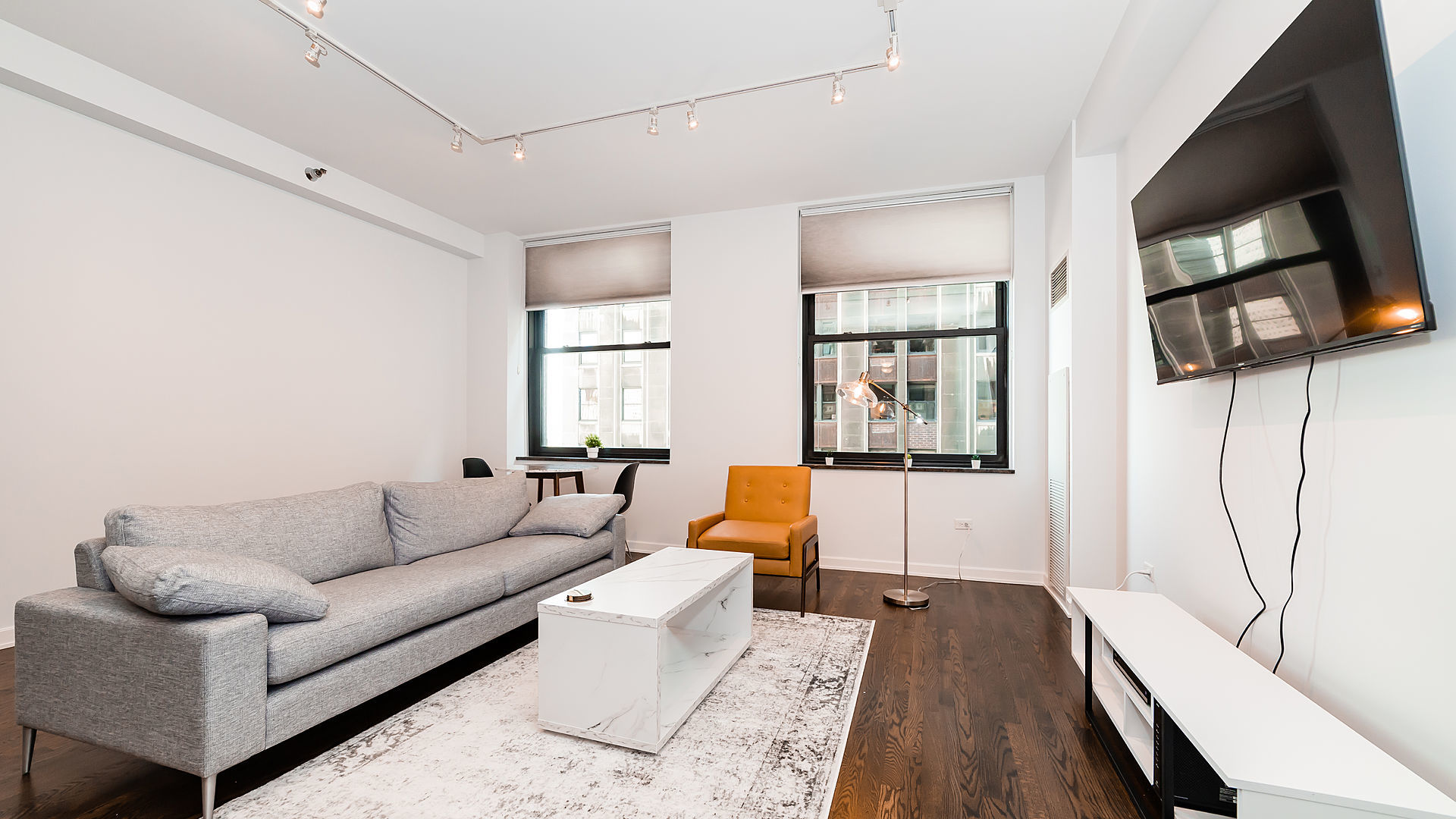 6 N Michigan Avenue Unit: 904