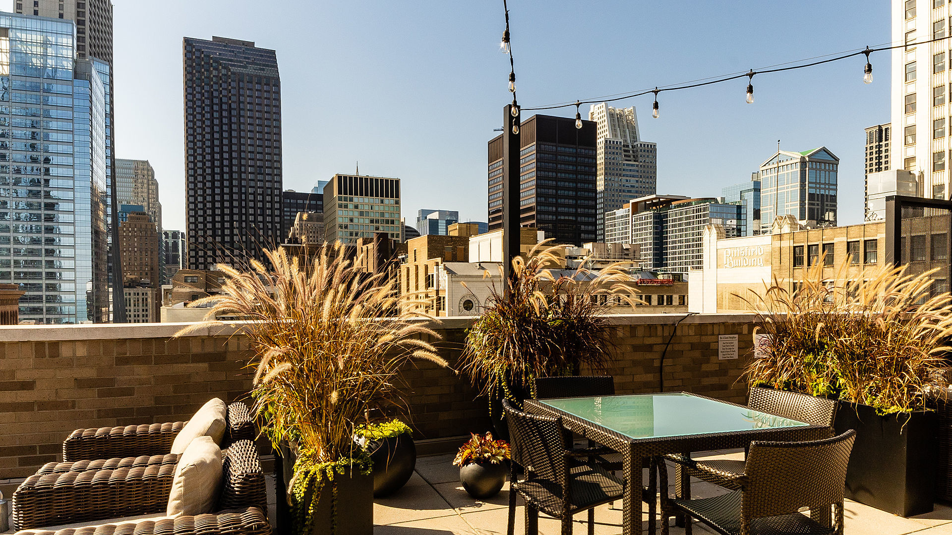 6 N Michigan Avenue Unit: 904