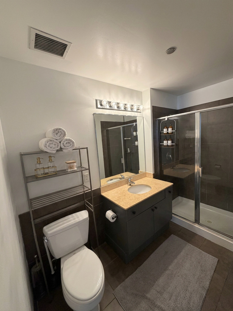1720 S Michigan Avenue Unit: 1207