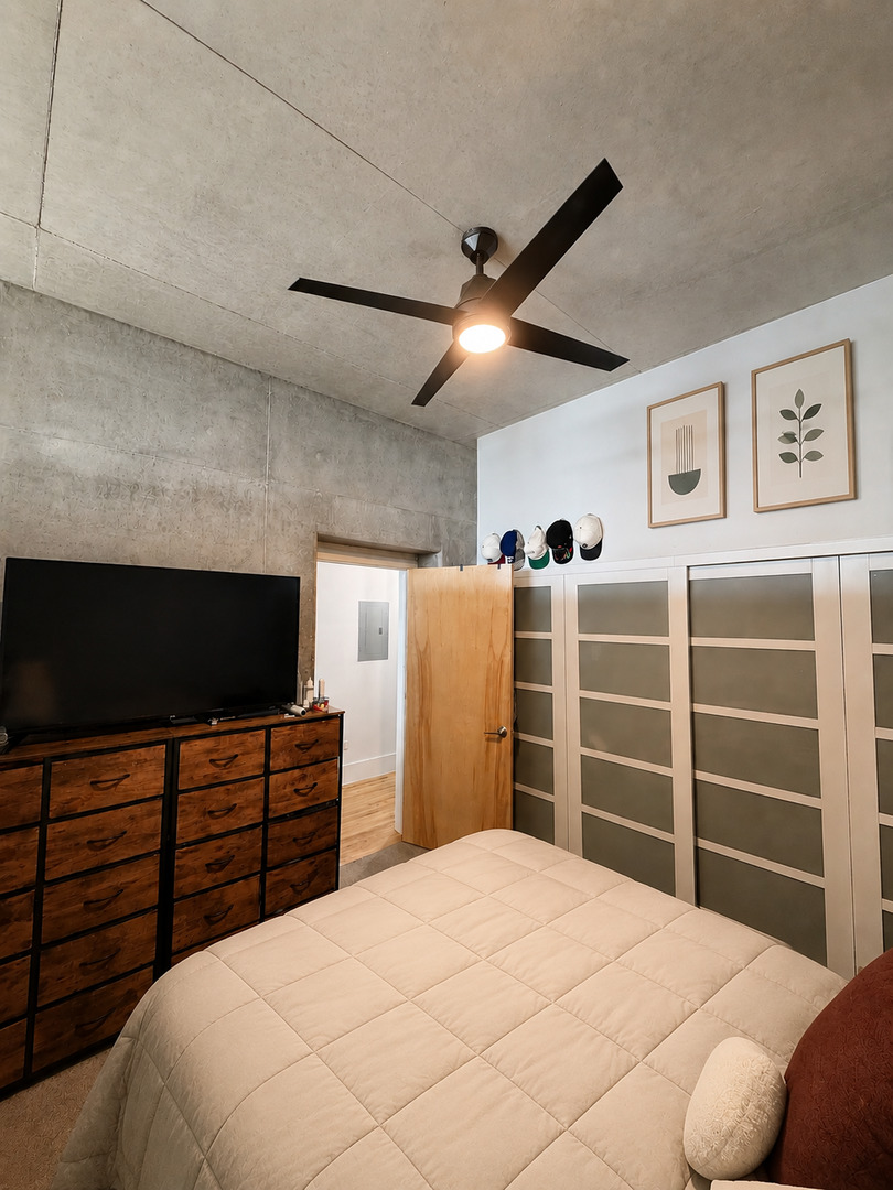 1720 S Michigan Avenue Unit: 1207