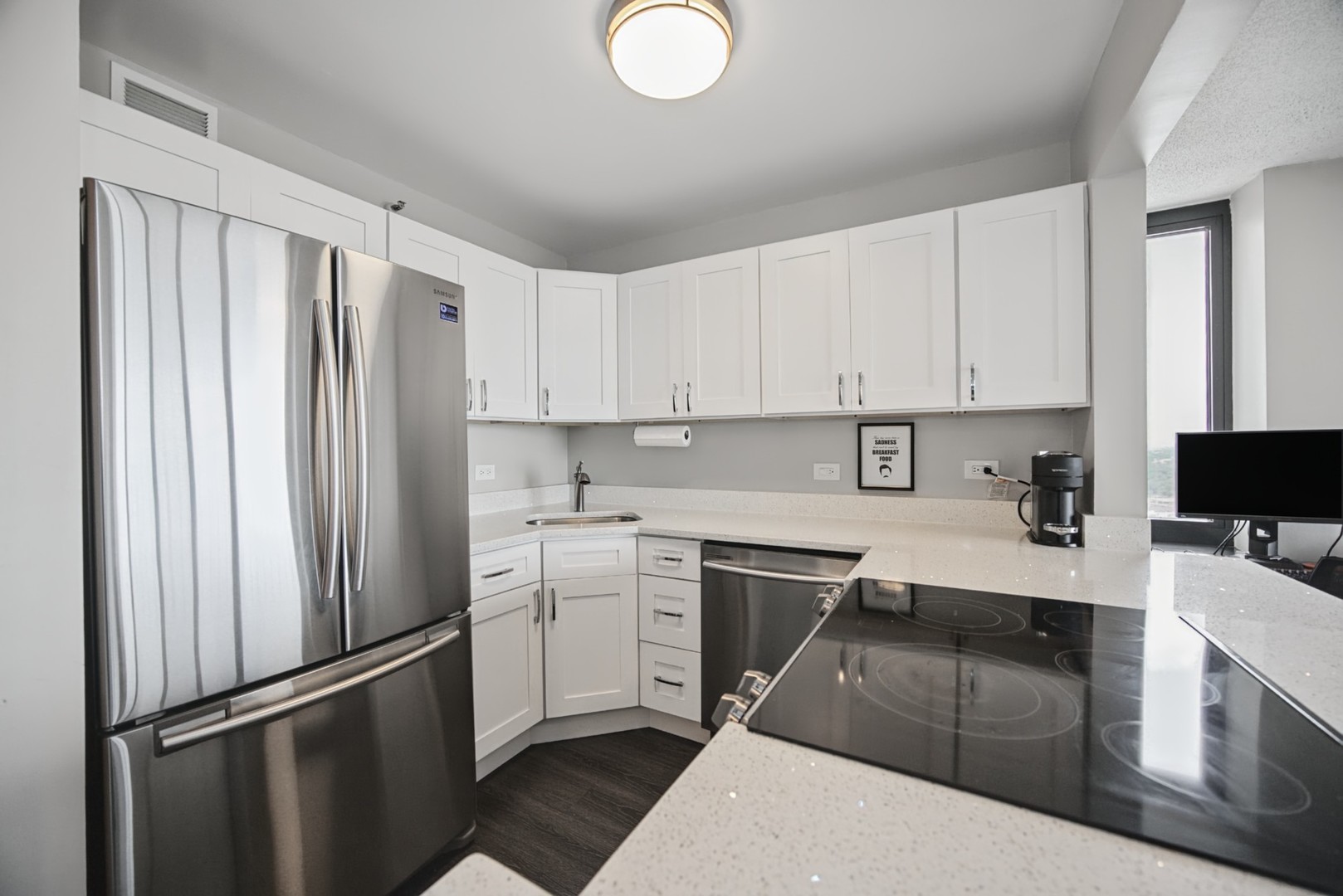 3660 N LAKE SHORE Drive Unit: 3504