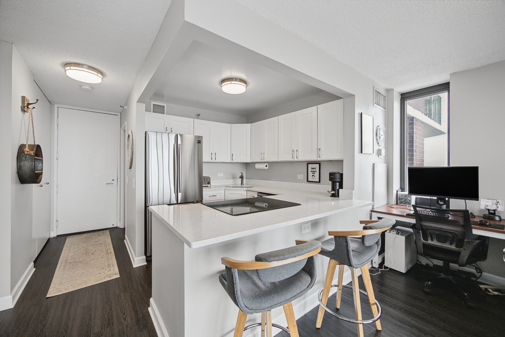 3660 N LAKE SHORE Drive Unit: 3504