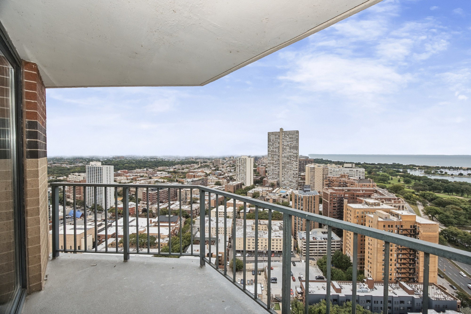 3660 N LAKE SHORE Drive Unit: 3504
