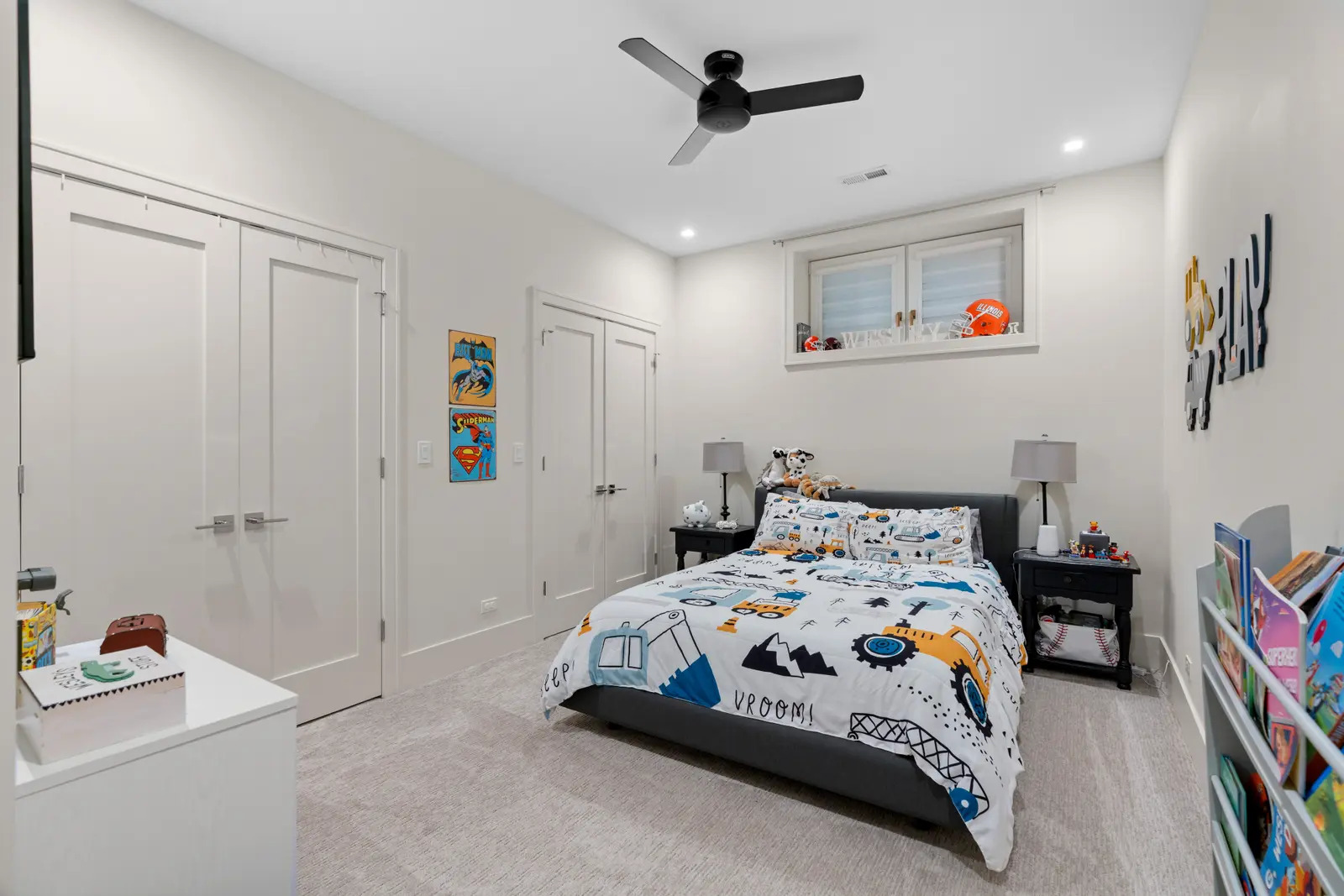 1370 W WALTON Street Unit: 1E