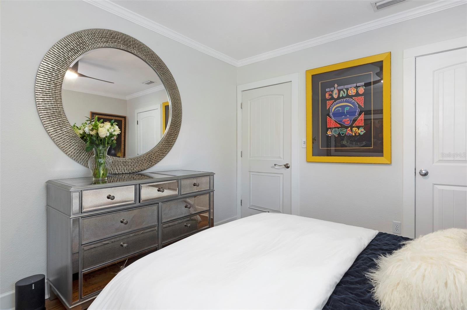 1101 CRESCENT LAKE DR N