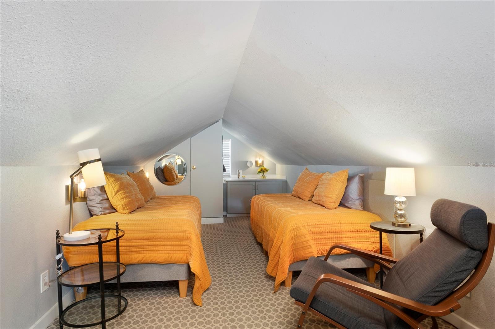 1101 CRESCENT LAKE DR N