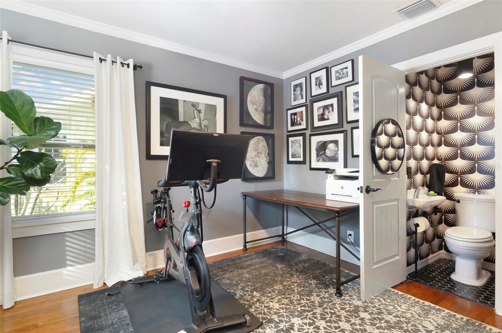 1101 CRESCENT LAKE DR N