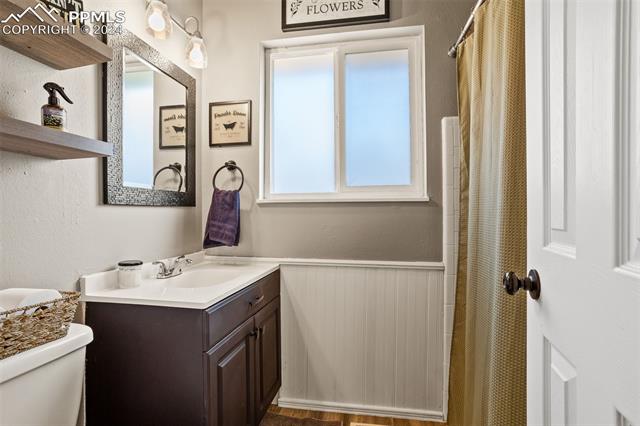 6877 Metropolitan Street