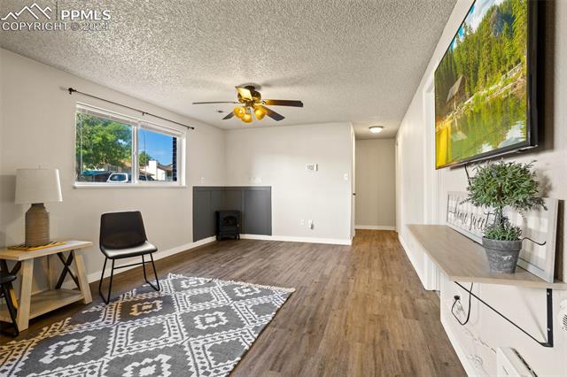 6877 Metropolitan Street