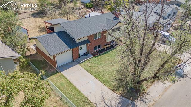 6877 Metropolitan Street