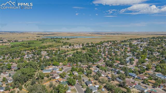 6877 Metropolitan Street