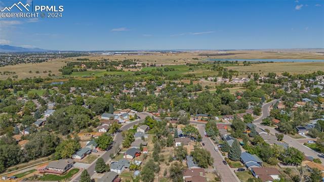 6877 Metropolitan Street