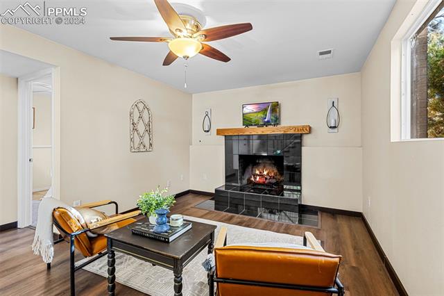 4695 E Peakview Avenue