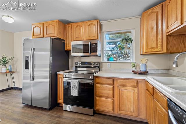 4695 E Peakview Avenue