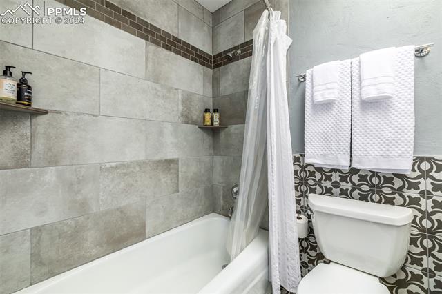 2116 Woodburn Street