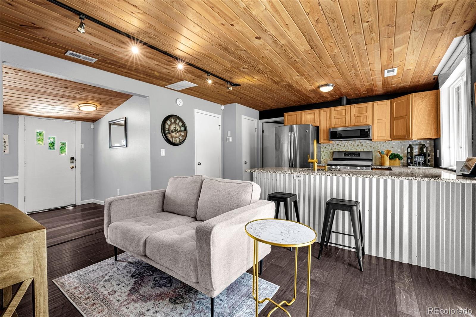 1608 Highland Way