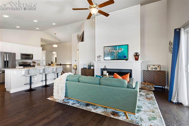 9684 Country Vistas Way