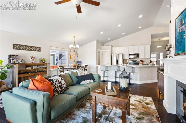 9684 Country Vistas Way