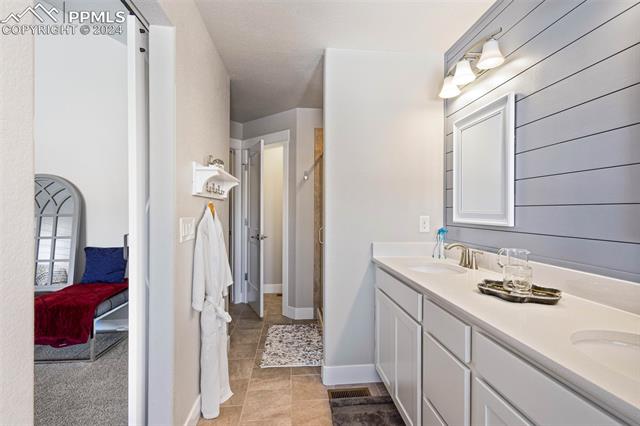 9684 Country Vistas Way