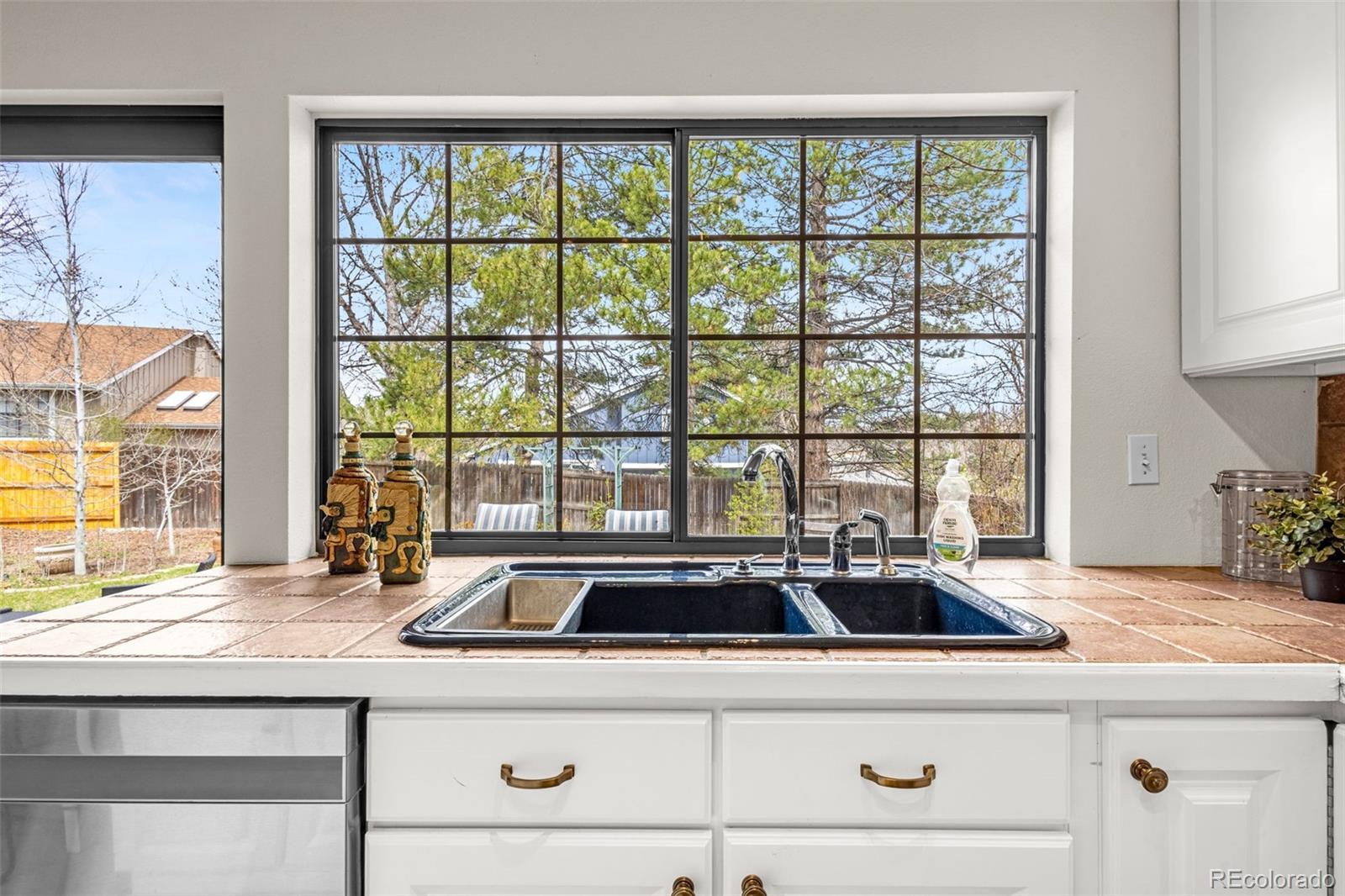 7667 E Mineral Drive