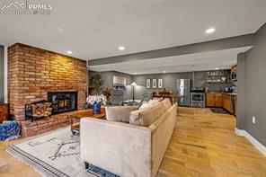 2116 Woodburn Street