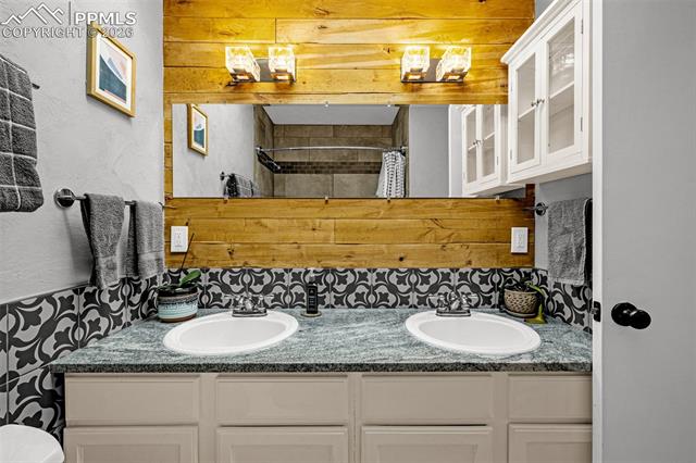 2116 Woodburn Street