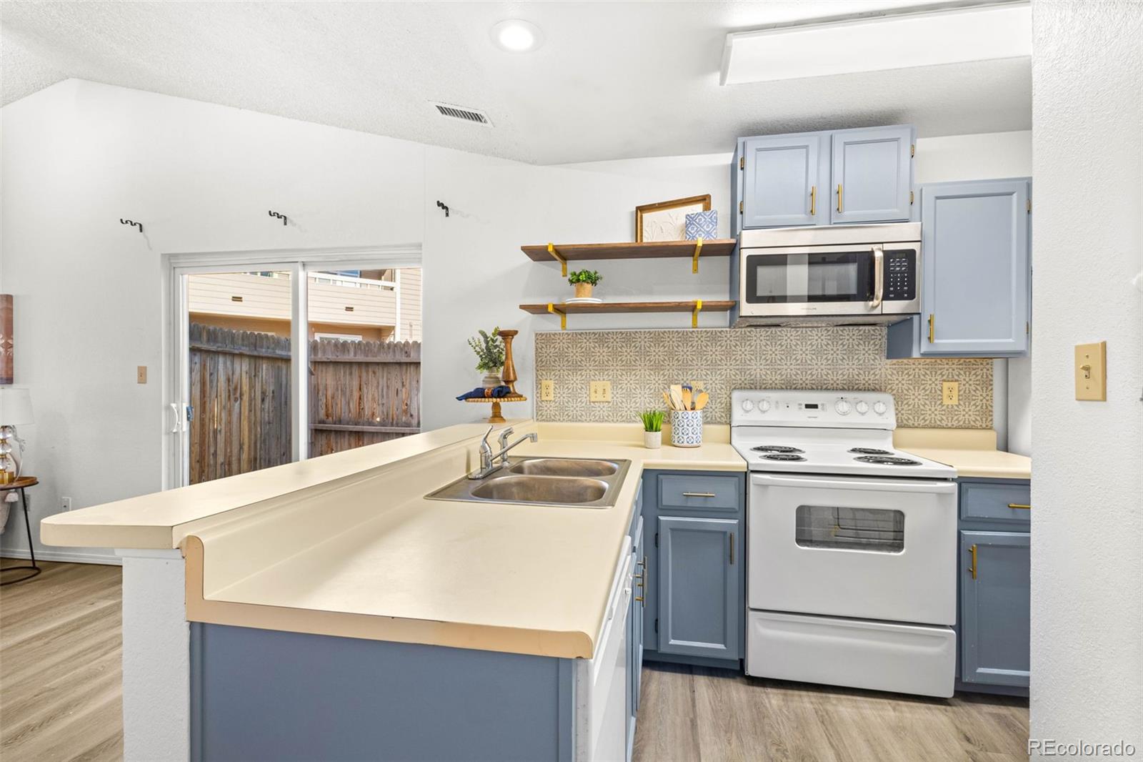 4339 Hunting Meadows Circle Unit: 6