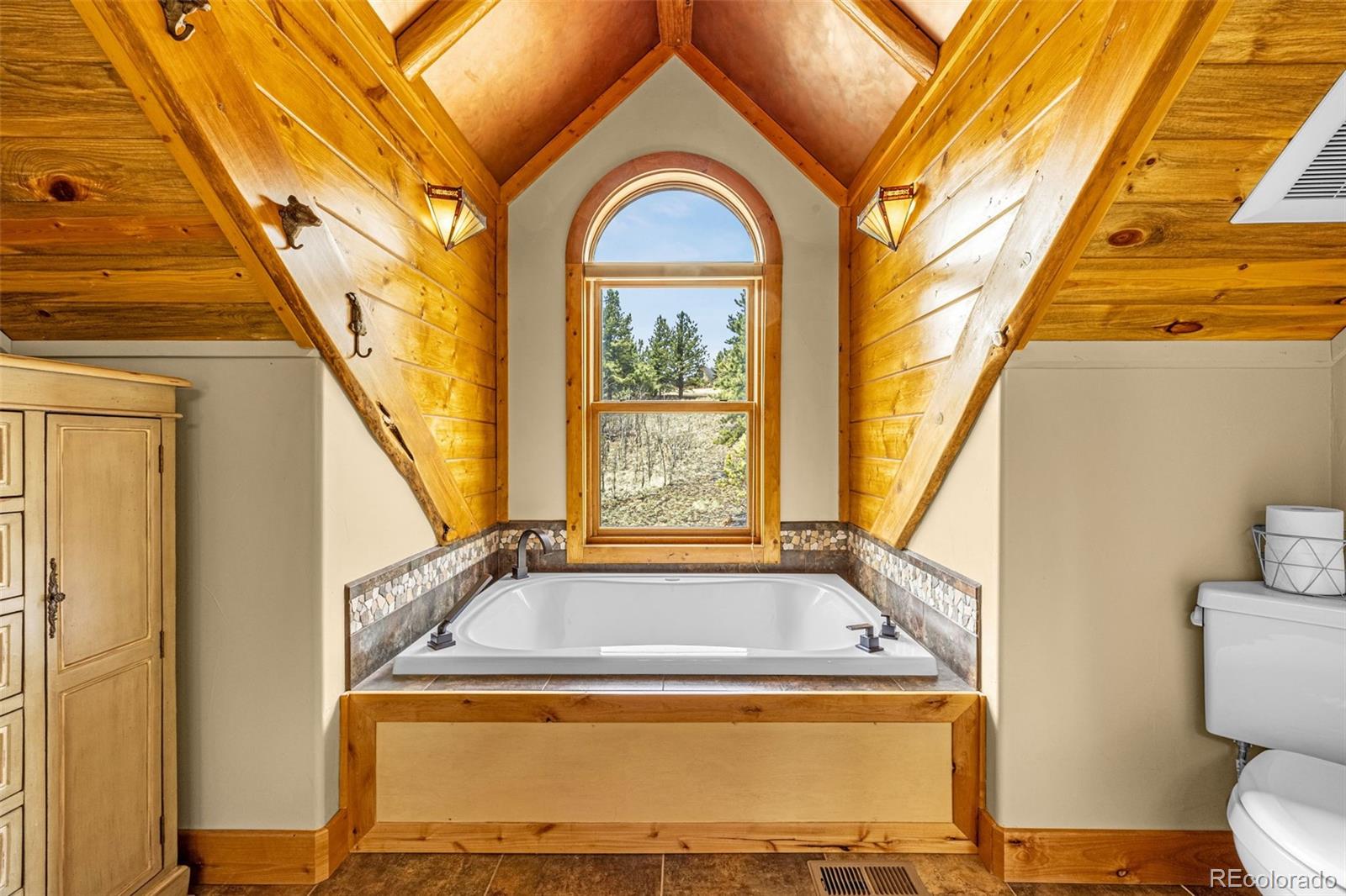 3418 High Creek Road