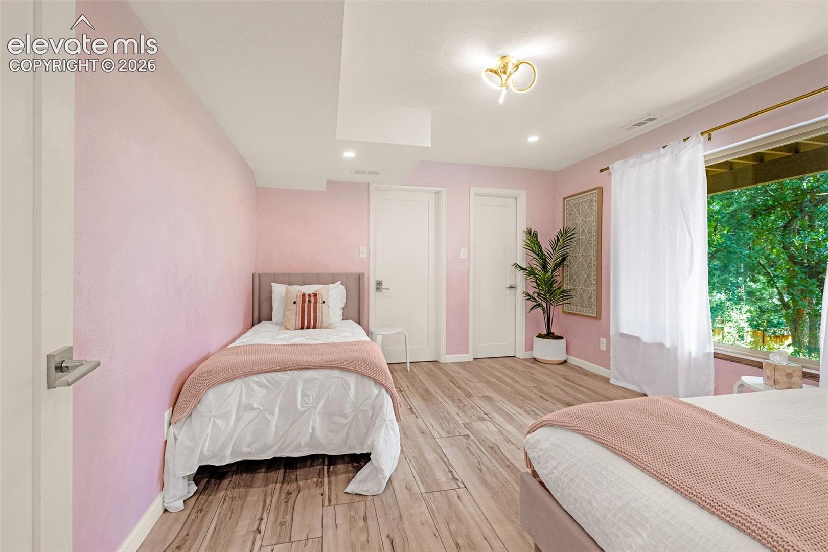 7169 Dark Horse Place